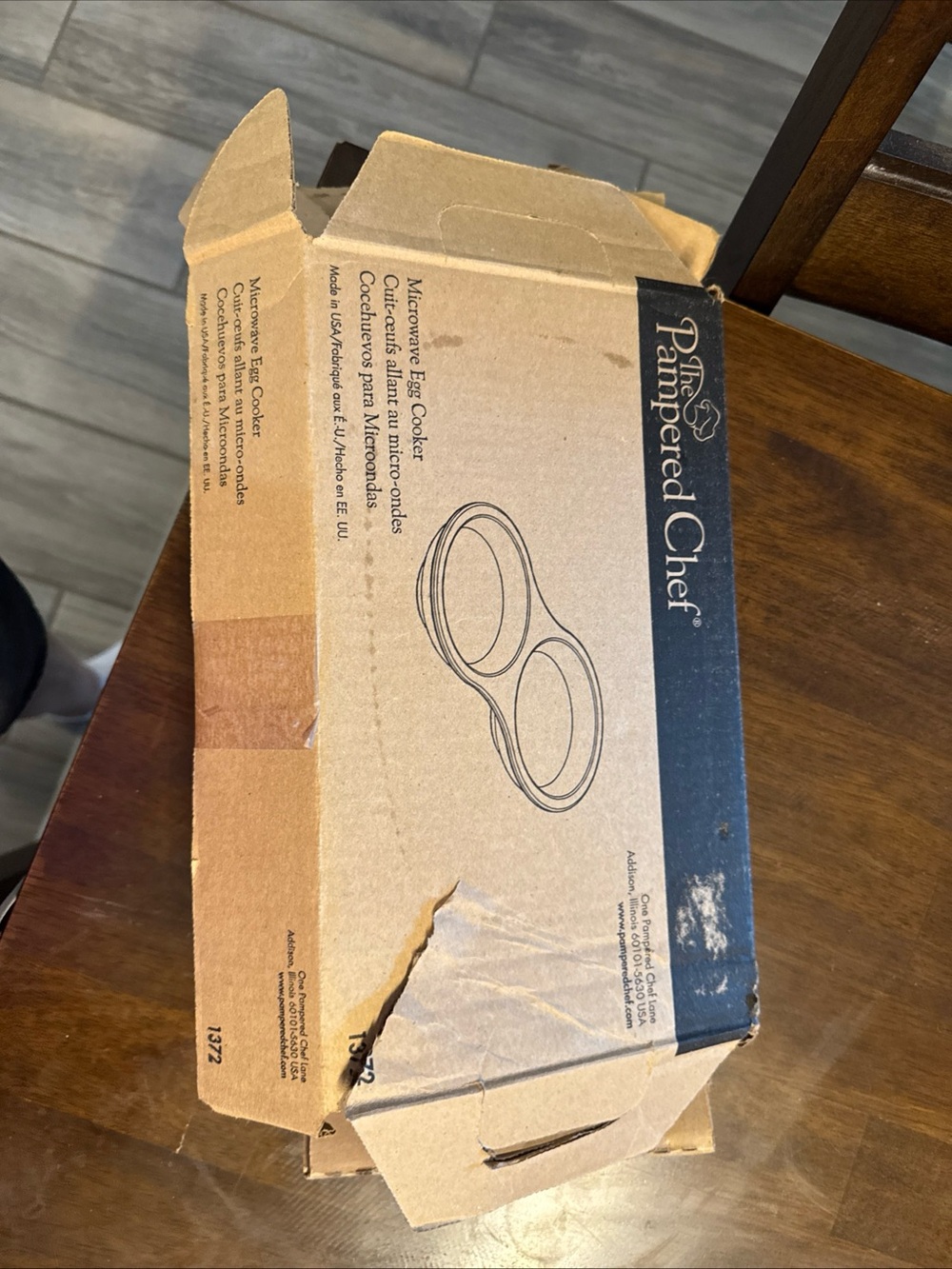 Pampered Chef Microwave Egg Cooker - Brown